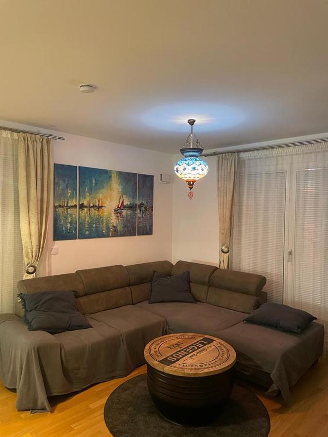 Lovely 3 Rooms Apartment Viena Dış mekan fotoğraf